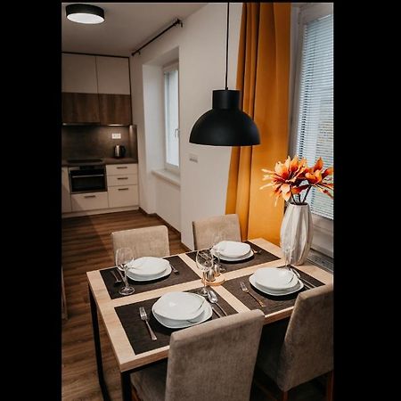 Old Town City Center Apartment 2 - Private Parking Included Koszyce Zewnętrze zdjęcie