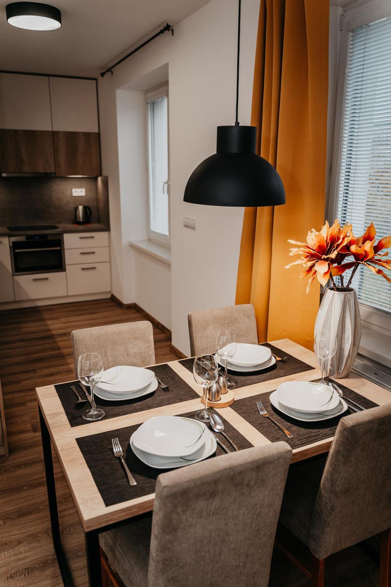 Old Town City Center Apartment 2 - Private Parking Included Koszyce Zewnętrze zdjęcie