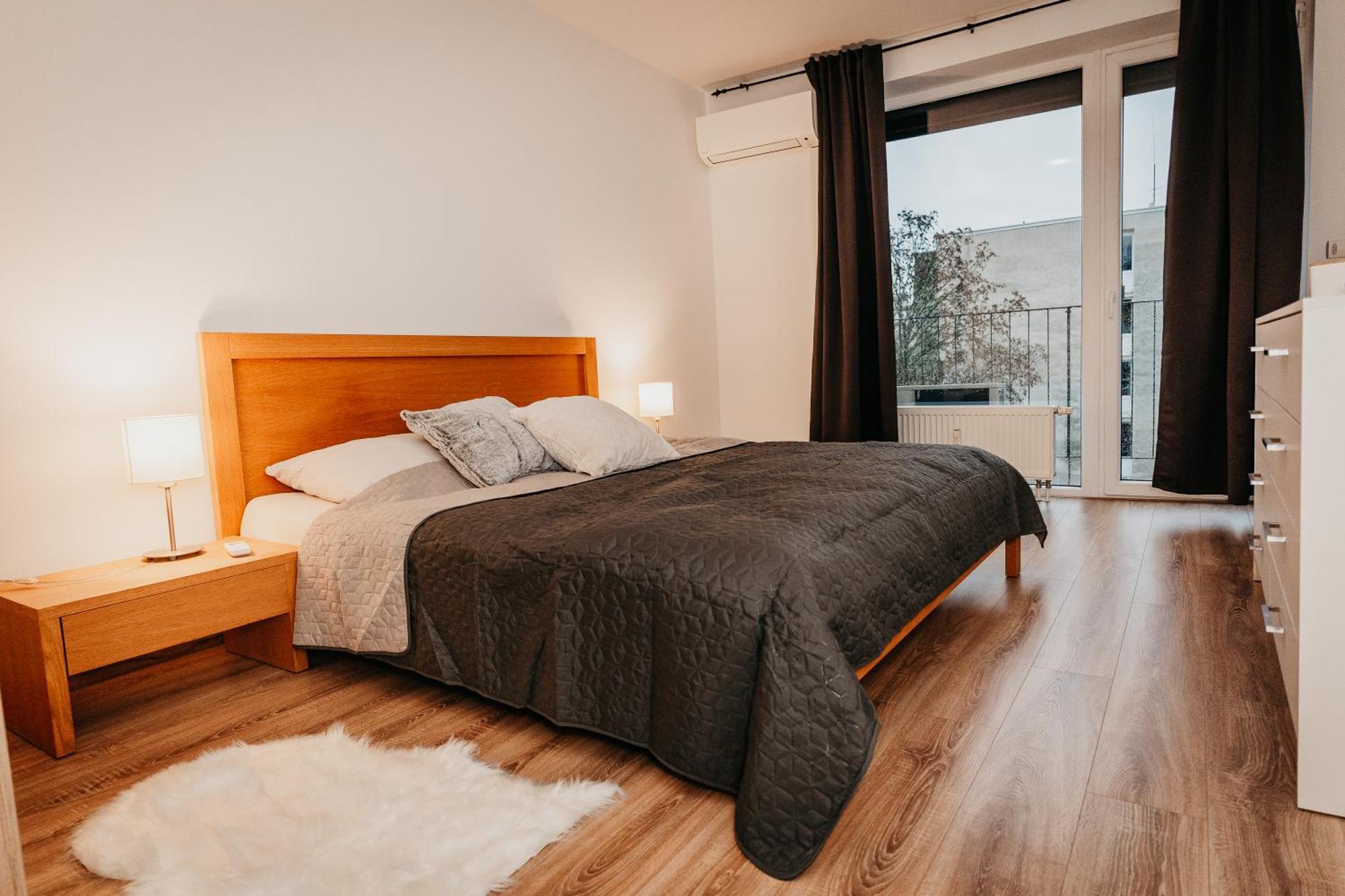 Old Town City Center Apartment 2 - Private Parking Included Koszyce Zewnętrze zdjęcie