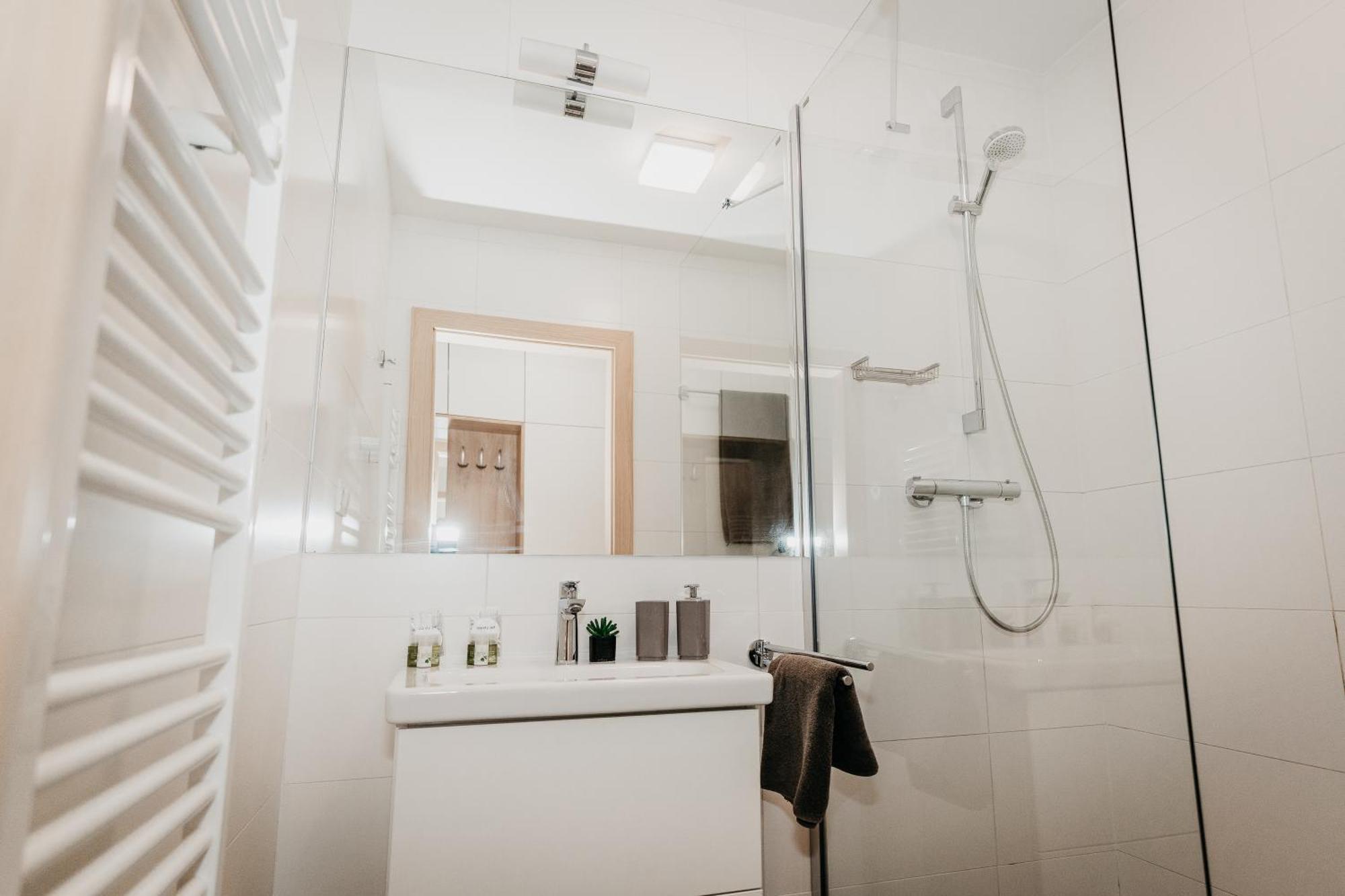 Old Town City Center Apartment 2 - Private Parking Included Koszyce Zewnętrze zdjęcie