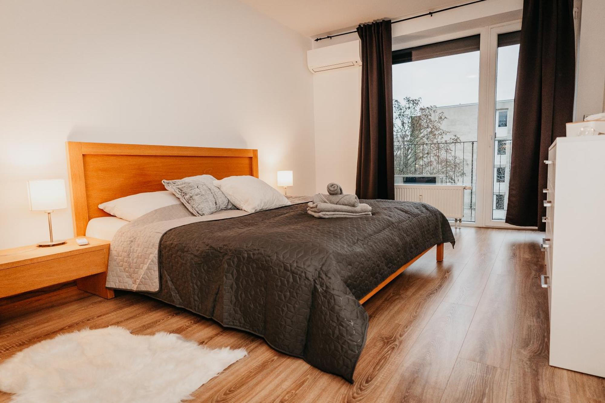 Old Town City Center Apartment 2 - Private Parking Included Koszyce Zewnętrze zdjęcie